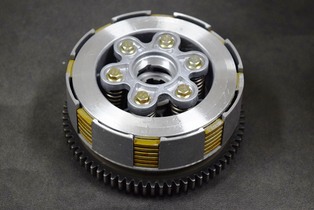 CANASTA CLUTCH COMP H CG150 6 TORNILLOS Y 6 DISCOS 73T (COJINETE 6001) (FREEDOM CR4-N)