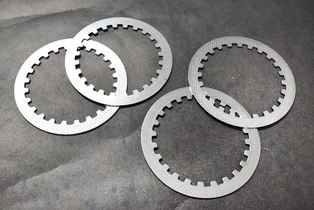 DISCO ESPEJO DE CLUTCH H JGO 4 PCS CGL125 APACHE CG125 STORM125 90-110-82-24T
