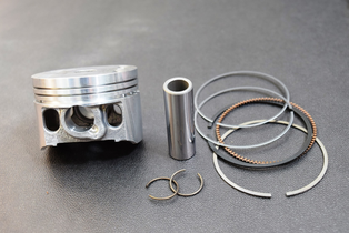 PISTON KIT B 025 PULSAR 135