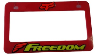 PORTAPLACA FREEDOM ROJO